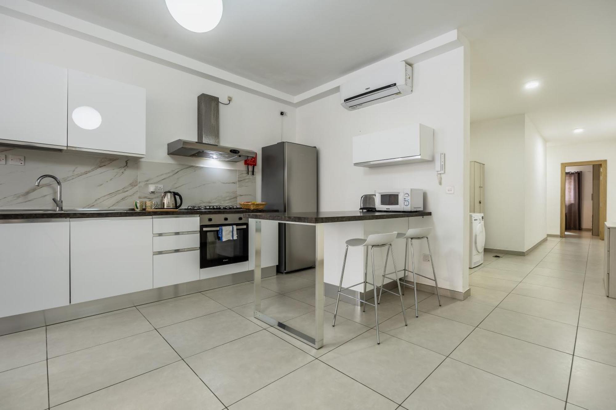 Superb 3br Close To Seafront * Gzira